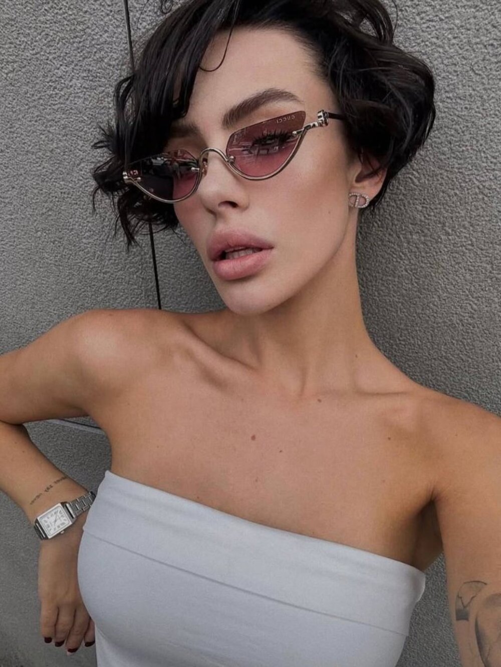 Gucci GG1603S 003 Cat Eye Sunglasses - Gold/Mirrored Violet - Picture 10 of 15